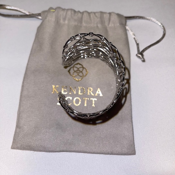 Bracelet cuff - Picture 2 of 2